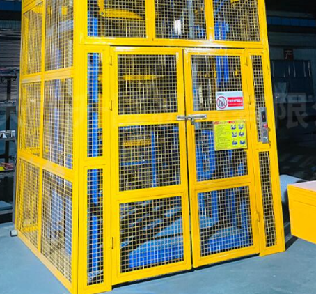 恭城货梯可以安装在室外吗